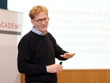 Web251112katharinaschiffl 4249