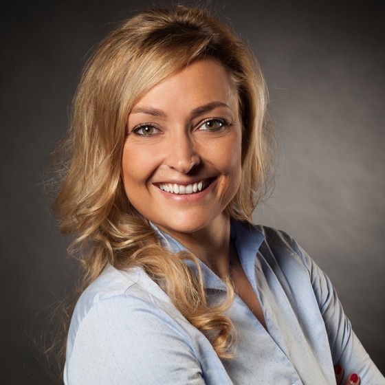 Frau Mag. Anna-Karina Hafner