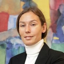 Frau Dr. Evelyn Walter Frau Dr. Evelyn Walter