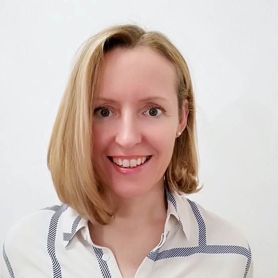 Frau Mag. pharm. Dr. Regina Lauer