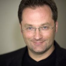 Herr Dr. Oliver Szolar | Peter M. Mahr Herr Dr. Oliver Szolar | Peter M. Mahr