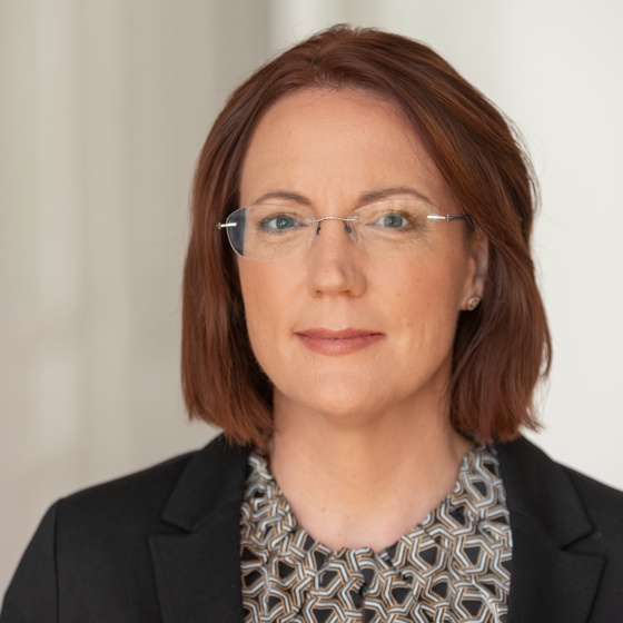 Frau Dr. Waltraud Trabe