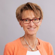 Frau Mag. pharm. Reingard Sand Frau Mag. pharm. Reingard Sand
