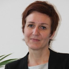 Frau MMag. Dr. Birgit Schrattbauer