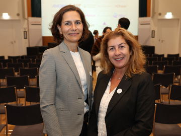 Web251112katharinaschiffl 4147