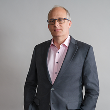 Herr Dr. iur. Andreas Natterer